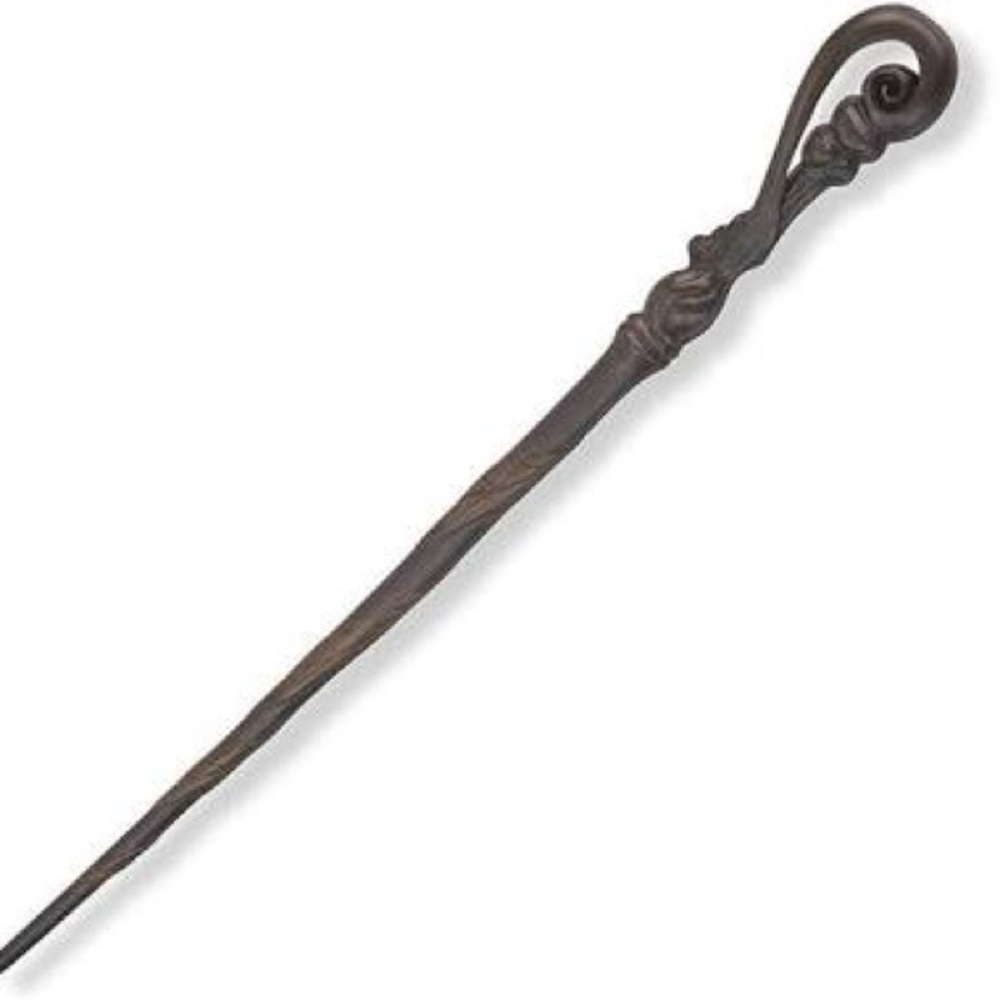 Fleur delacqor wand from wb studios London
